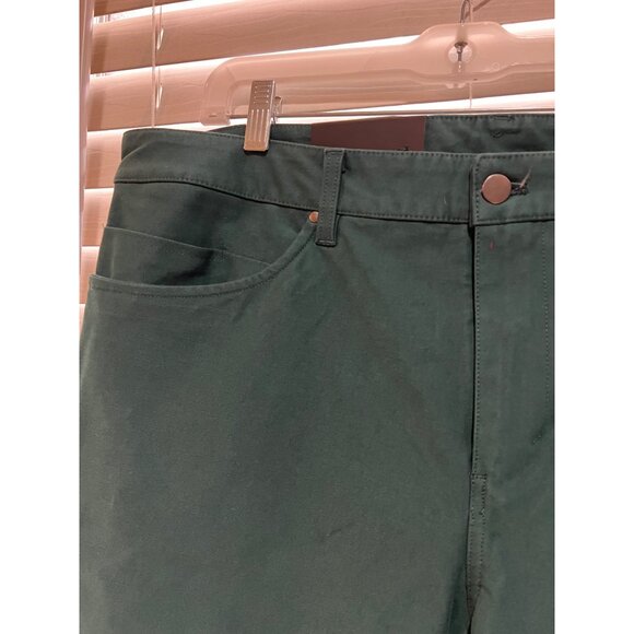 Lululemon‎ ABC Men’s Green Pants  - NWT Size 38 - Picture 2 of 5